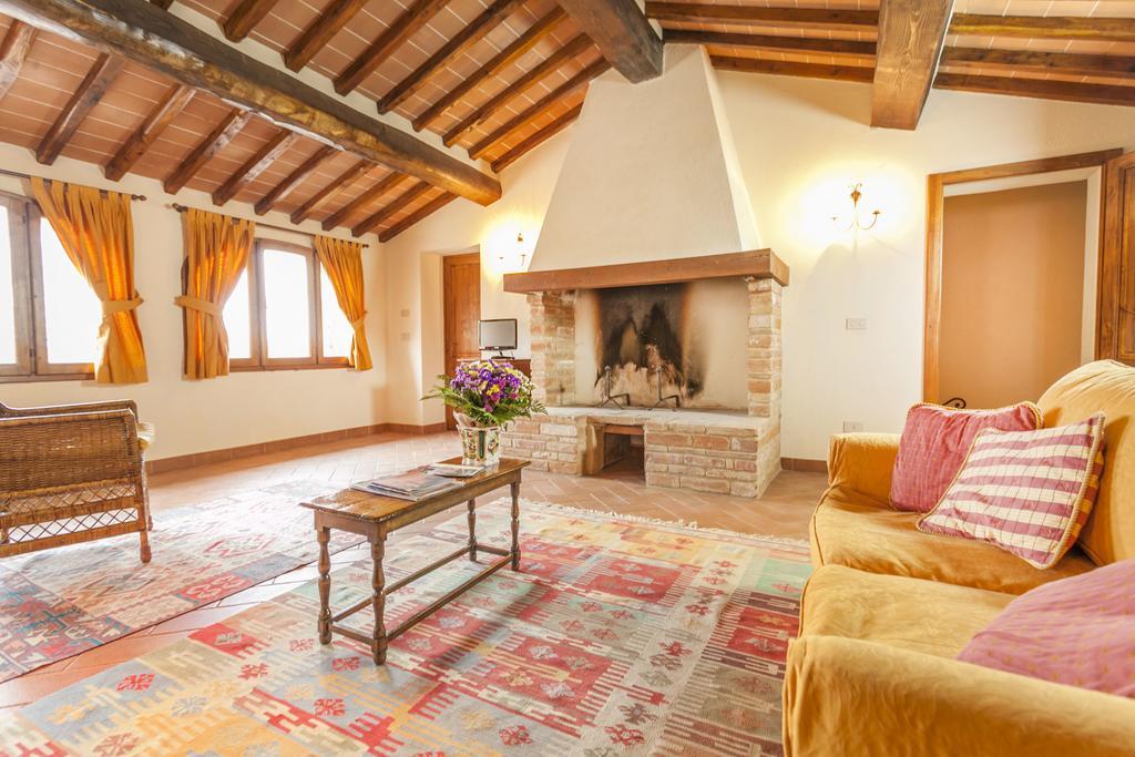 Borgo La Grancia Hotel Montisi Room photo