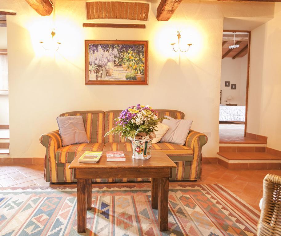 Borgo La Grancia Hotel Montisi Room photo