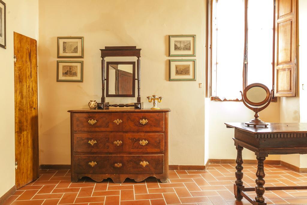 Borgo La Grancia Hotel Montisi Exterior photo