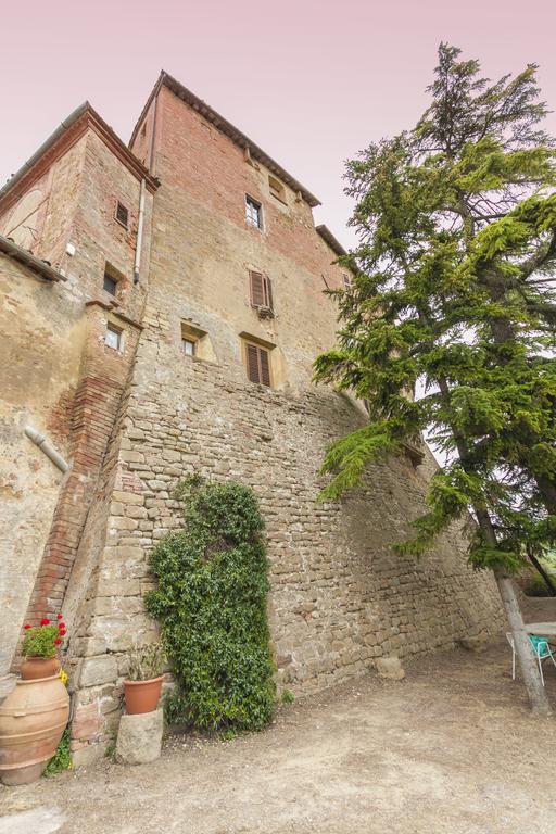 Borgo La Grancia Hotel Montisi Exterior photo